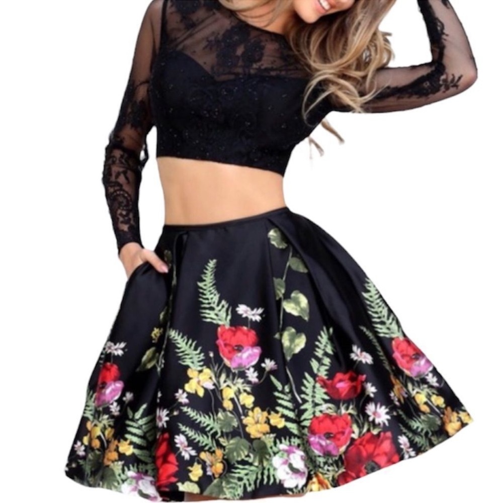 Sherri Hill 2-Piece Skirt Set Lace & Floral Excellent Condition Size 0